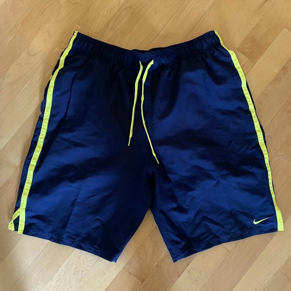 Nike Diverge 9” Volley Short